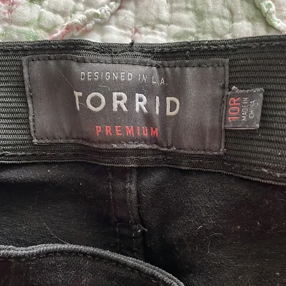 Torrid Jeans - Picture 2 of 5
